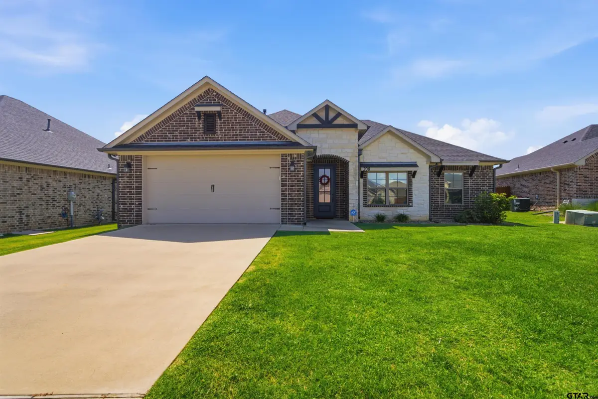 208 Patience, Lindale, TX 75771 - #1