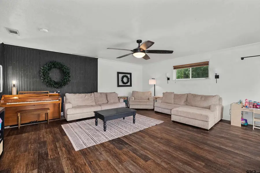 1706 Timberline Dr, Henderson, TX 75654 - #3