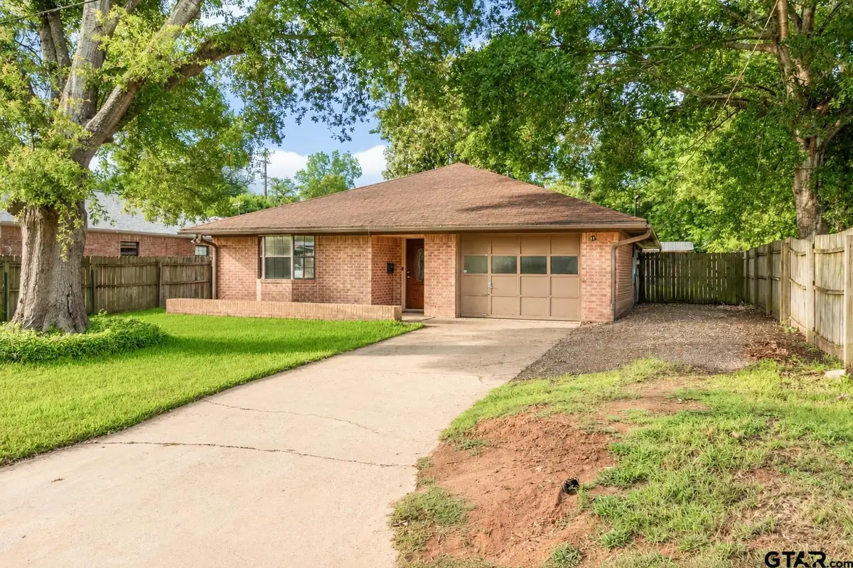 817 Howard St, Jacksonville, TX 75766 - #1