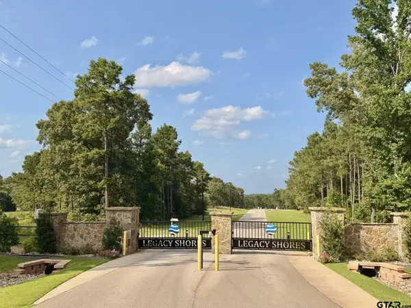 3234 Shadow Pine Drive, LaRue,  75770