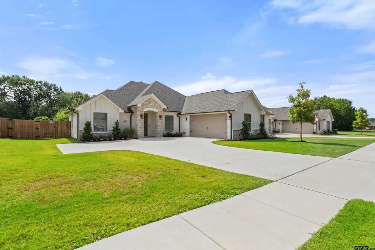 5300 Hollytree Dr, Tyler, TX 75703 - #1