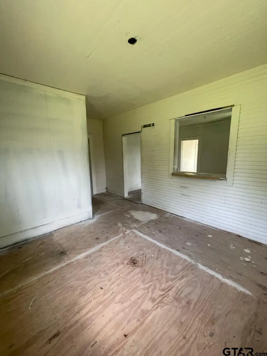 401 S Joy Street, Troup, TX 75789 - #2