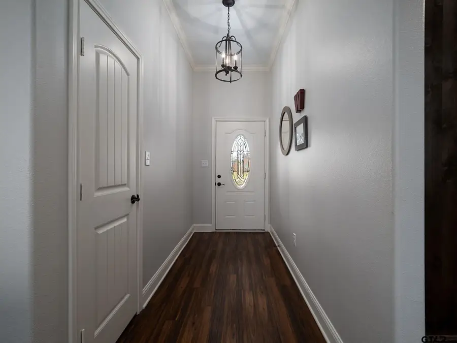 416 Hyde Park Dr, Chandler, TX 75758 - #3