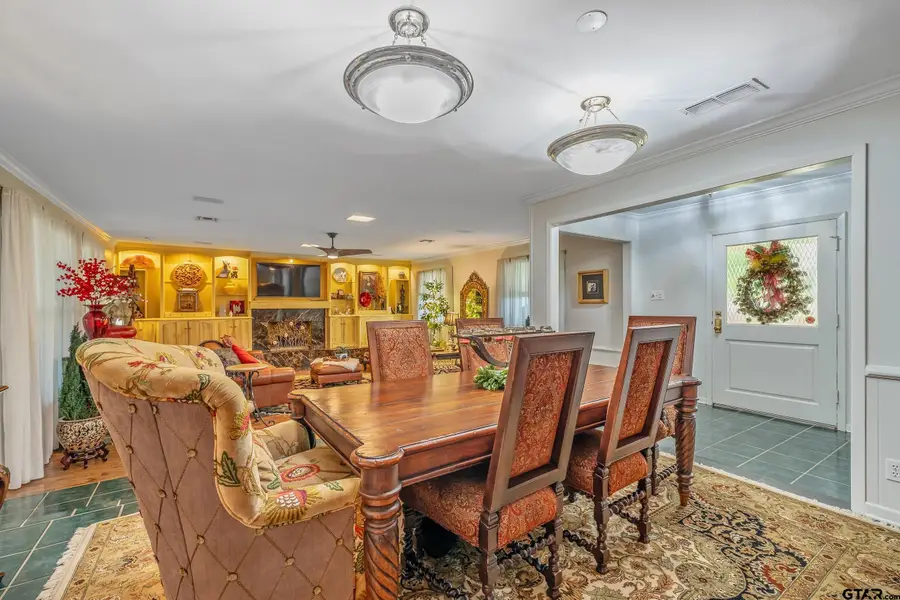 4701 Richmond Rd., Tyler, TX 75703 - #3