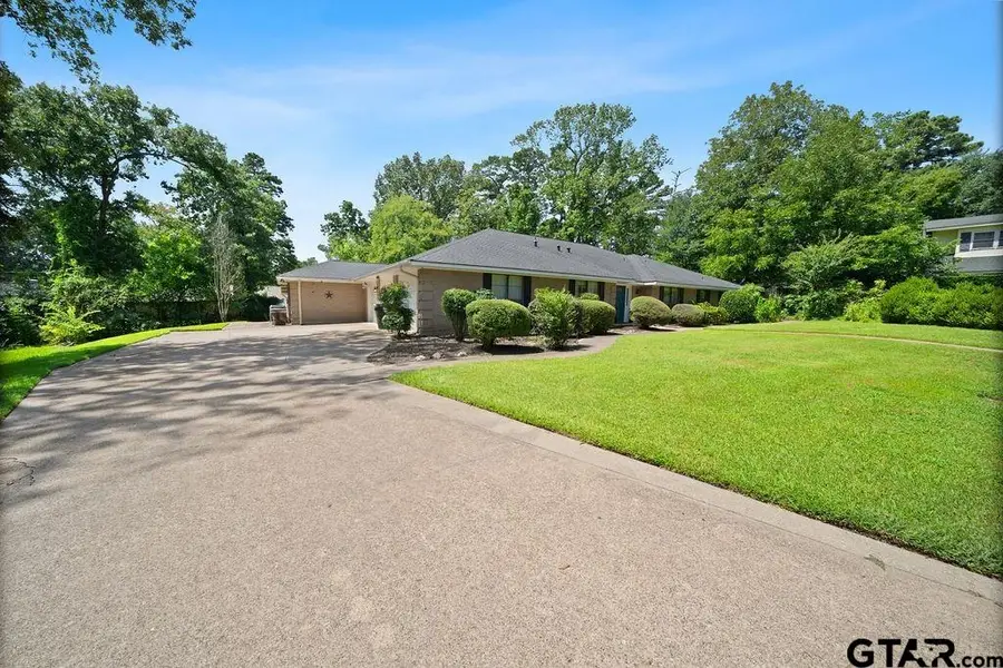 2829 Yorktown Drive, Tyler, TX 75701 - #2