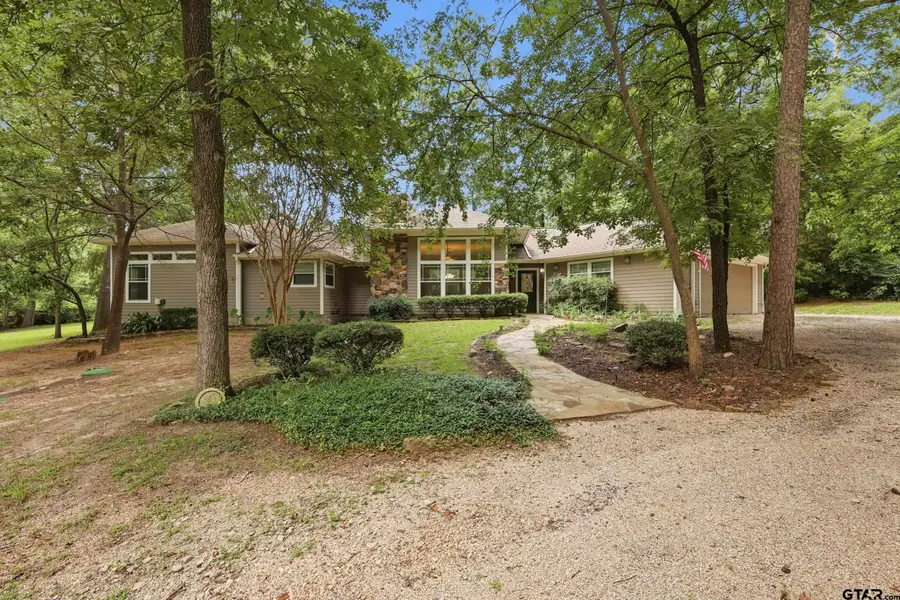 565 W Eldorado Dr., Scroggins, TX 75480 - #2