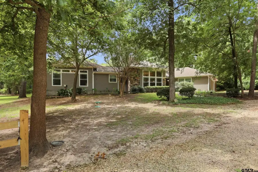565 W Eldorado Dr., Scroggins, TX 75480 - #3