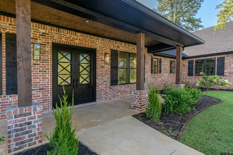 145 Waterfowl Ln, Longview, TX 75602 - #2