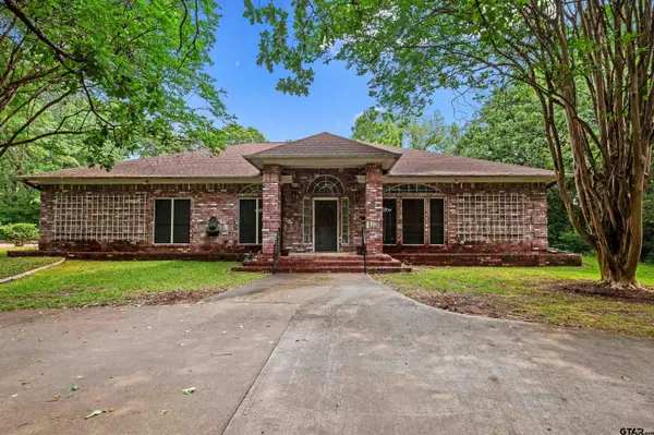 605 County Road 2310, Mineola,  75773
