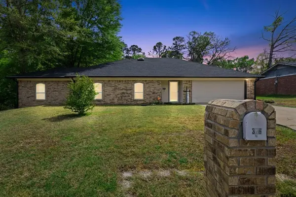 306 Bermuda Dr., White Oak,  75693
