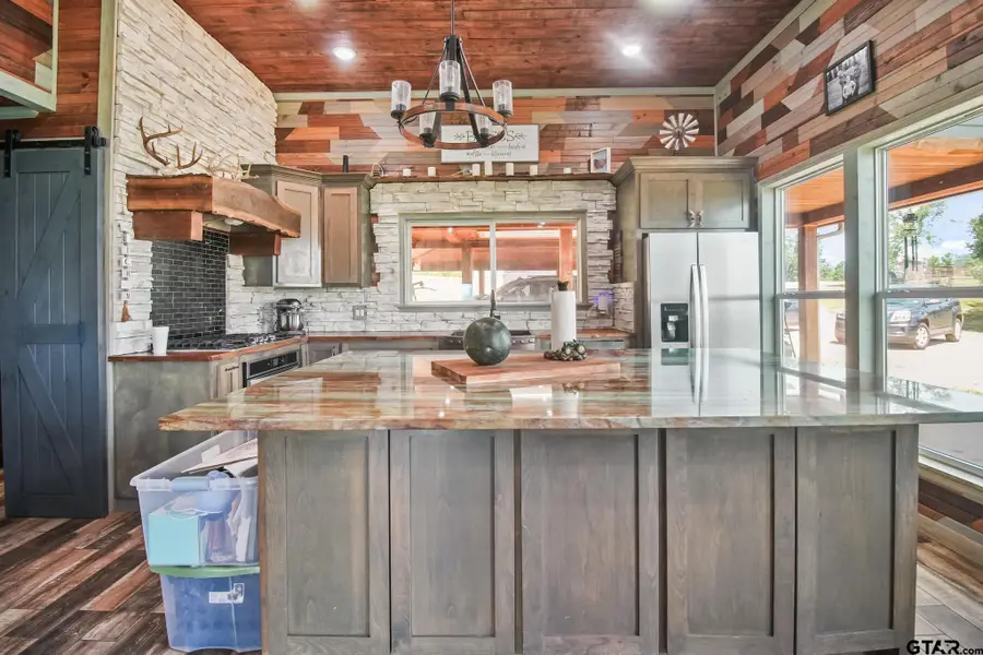 13687 Cr 4188, Henderson, TX 75654 - #2
