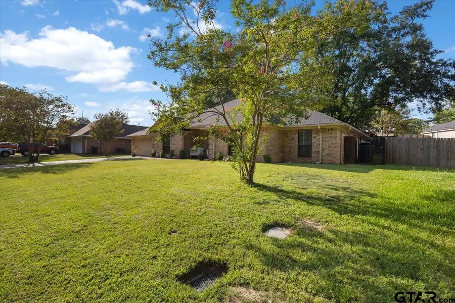 3108 Varsity Dr, Tyler, TX 75701 - #3