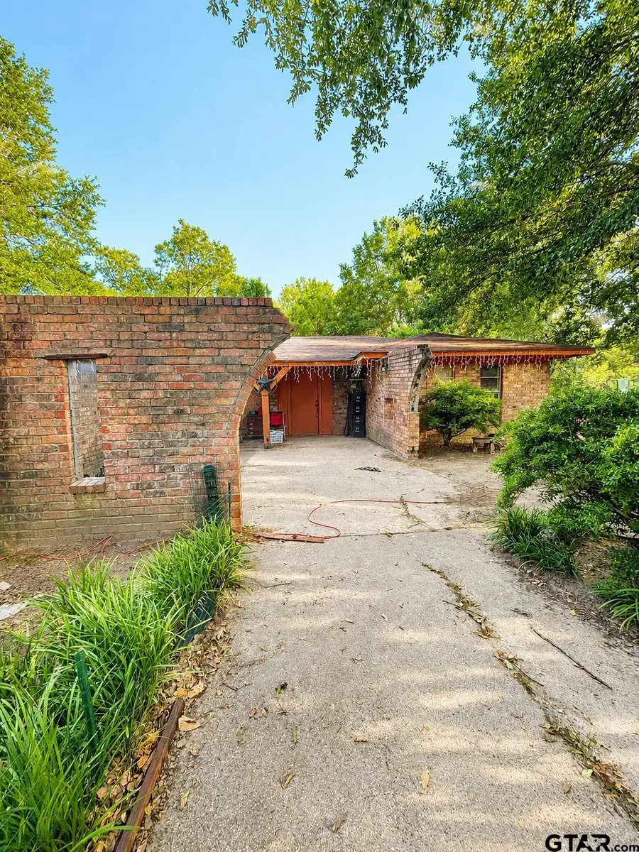 1128 N Cr 161 D, Overton, TX 75684 - #3