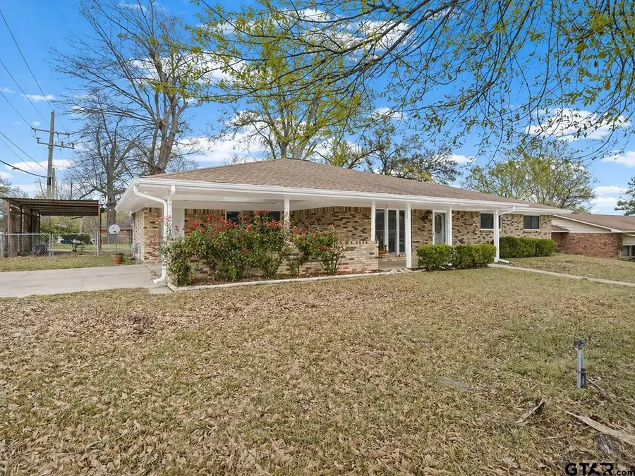 401 Hickory, Mount Pleasant, TX 75455 - #3