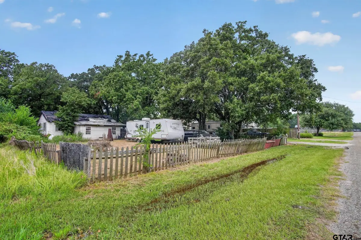 343 Southern Oaks Dr, Streetman, TX 75859 - #1