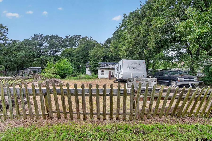 343 Southern Oaks Dr, Streetman, TX 75859 - #2