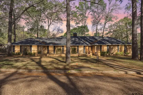 412 Nathan Dr, Quitman,  75783