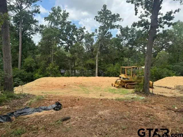 1661 Edgewood, Tyler, TX 75701 - #2