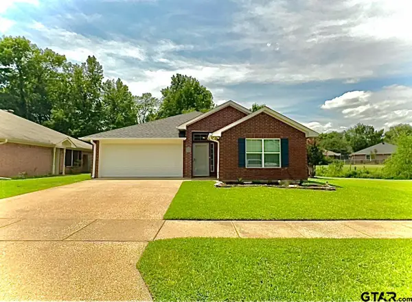 302 Willowbrook Lane, Whitehouse,  75791