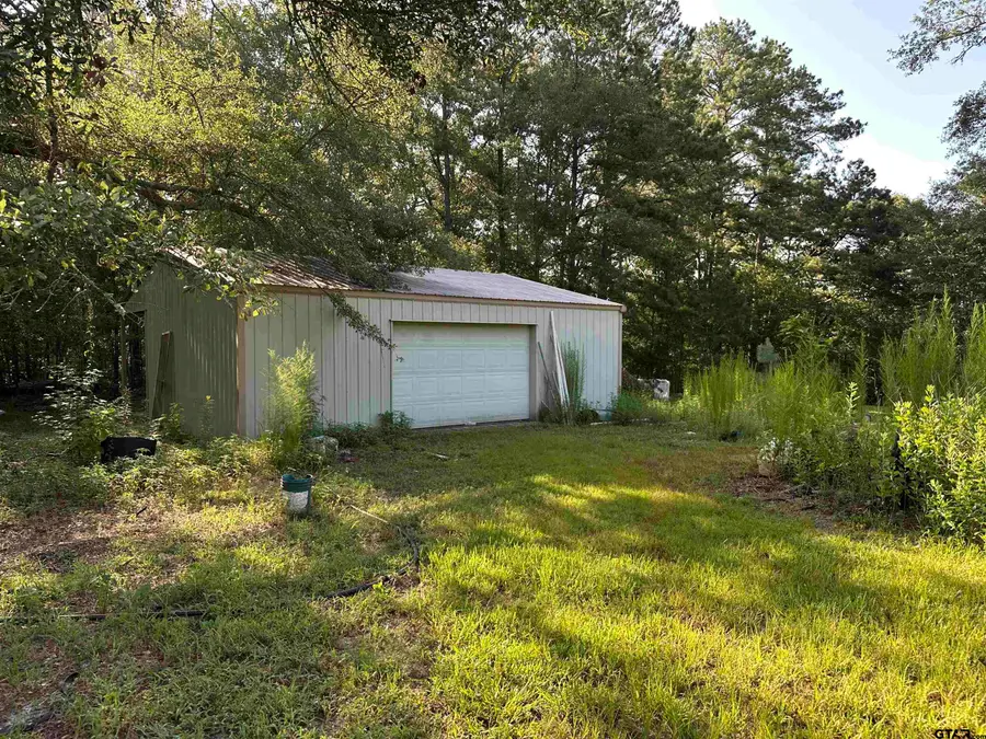 109 Shell St., Overton, TX 75684 - #3