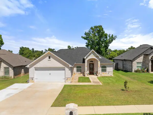 422 Duke Place Ln, Tyler,  75704