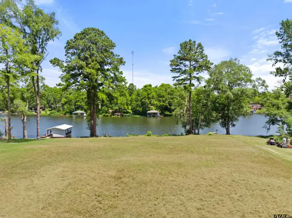 19921 Southside Circle, Winona,  75792