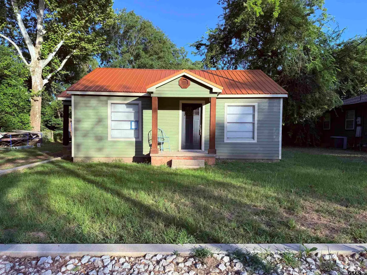 917 Sherrill St., Winnsboro, TX 75494 - #1