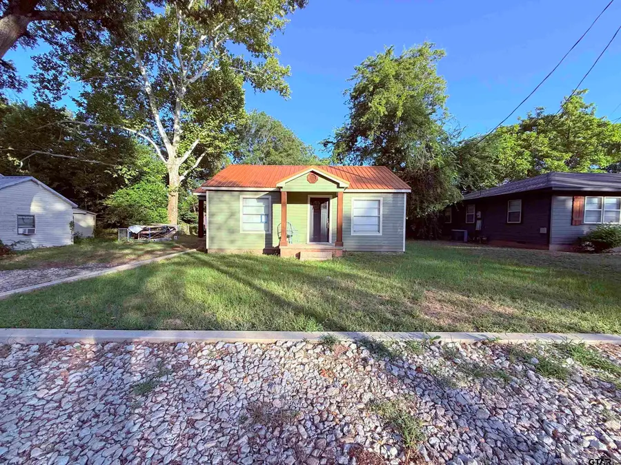 917 Sherrill St., Winnsboro, TX 75494 - #2