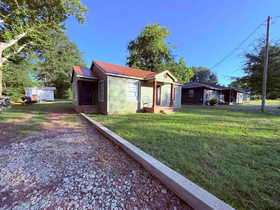 917 Sherrill St., Winnsboro, TX 75494 - #3