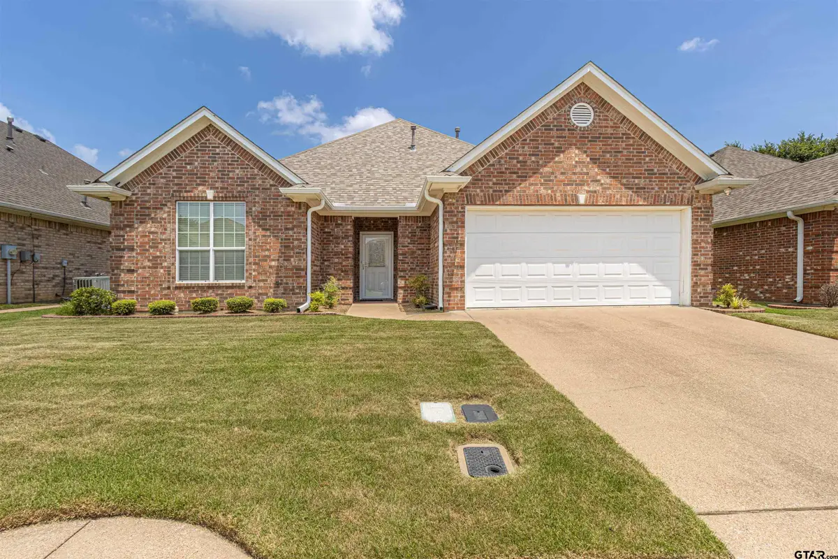 1911 Hollyglen, Tyler, TX 75703 - #1