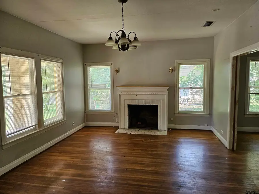 322 S Clayton, Tyler, TX 75702 - #3