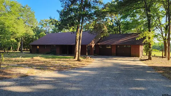 6231 County Road 4511, Athens,  75752