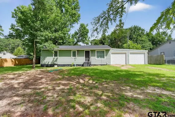 369 Pinewood, Hallsville,  75650