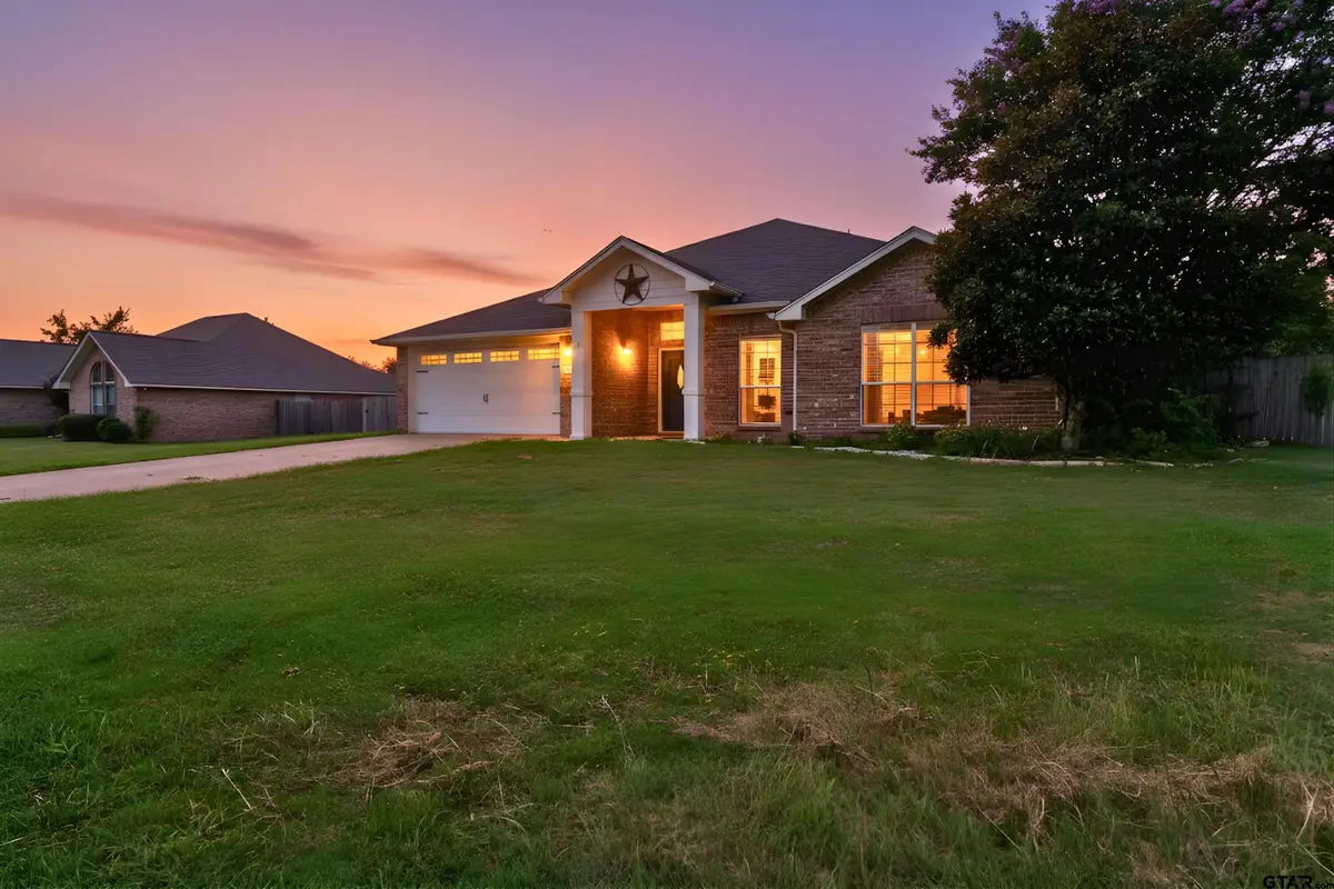 833 Greenwood Circle, Lindale, TX 75771 - #1