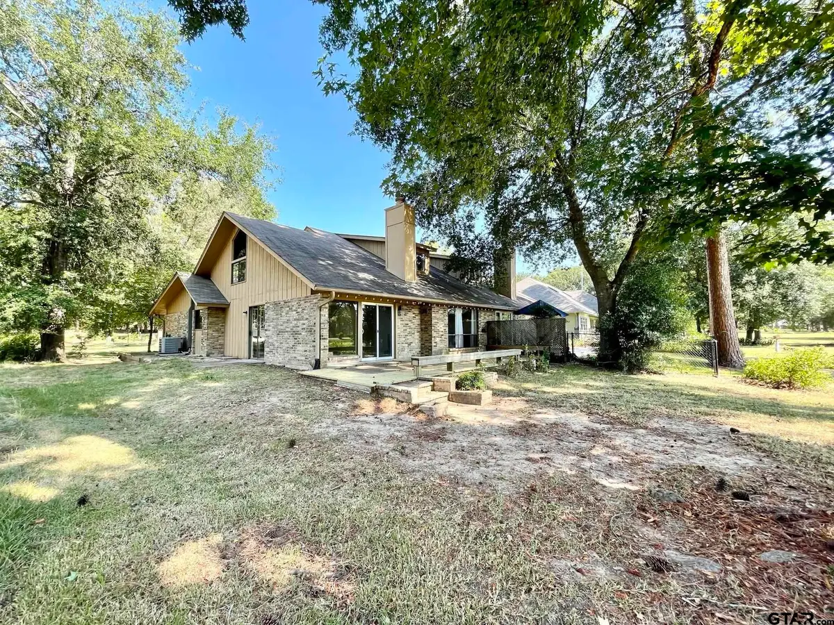 162 Pine Tree Unit B, Holly Lake Ranch, TX 75765 - #1