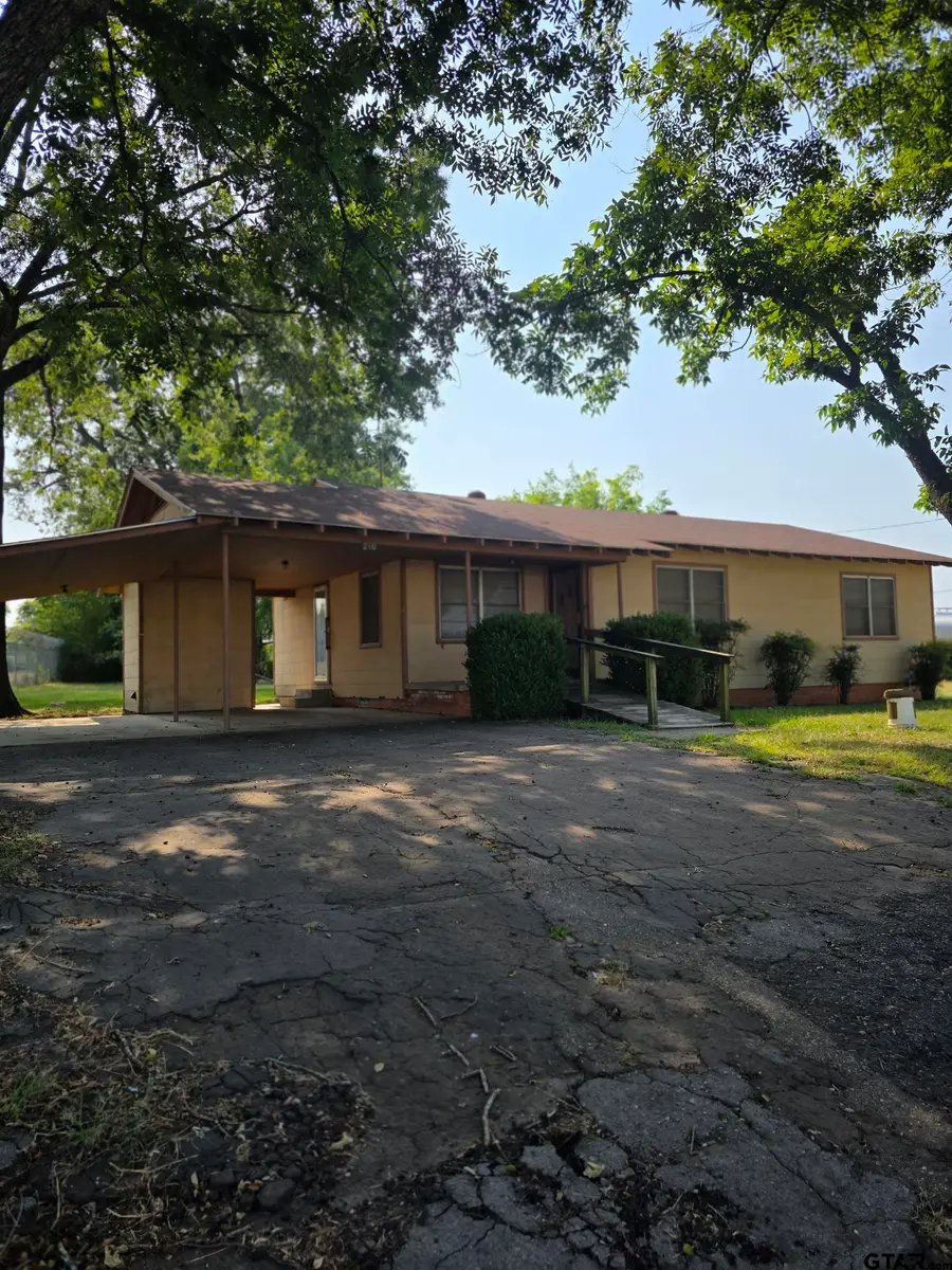 210 Mill, Pittsburg, TX 75686 - #2