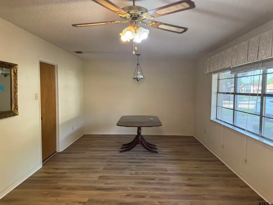 307 Lenora St., Jacksonville, TX 75766 - #3