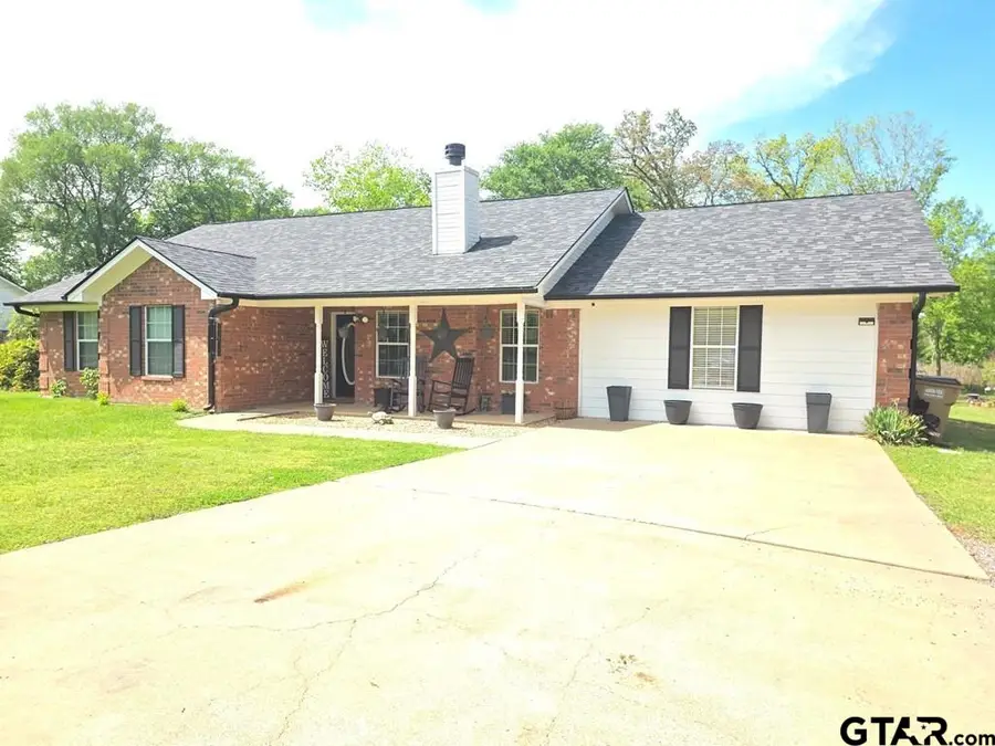 206 Jones, Elkhart, TX 75839 - #3