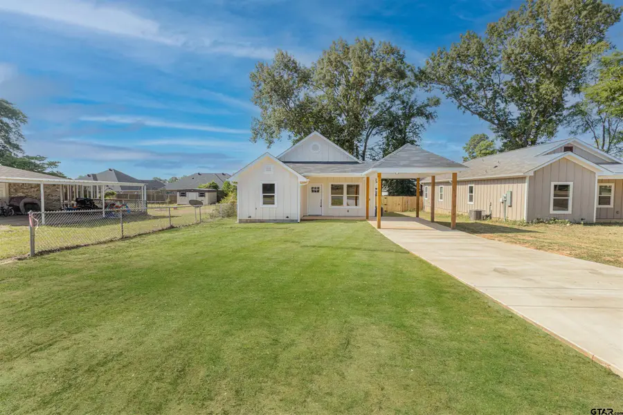 234 Elm St, Winona, TX 75792 - #2
