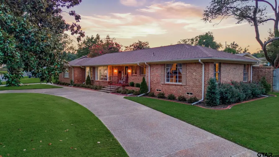 1936 Montrose Dr., Tyler, TX 75701 - #3