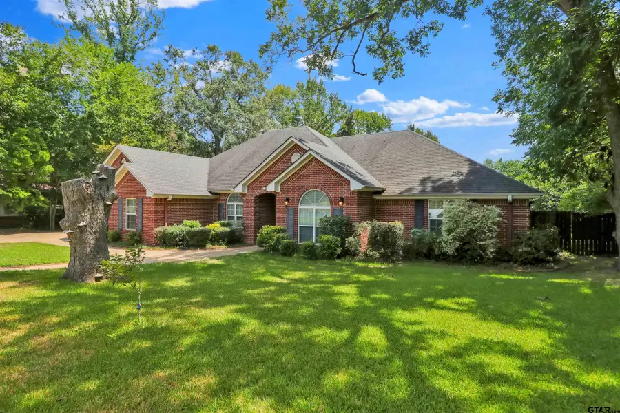 516 E Fifth St, Rusk, TX 75785 - #3