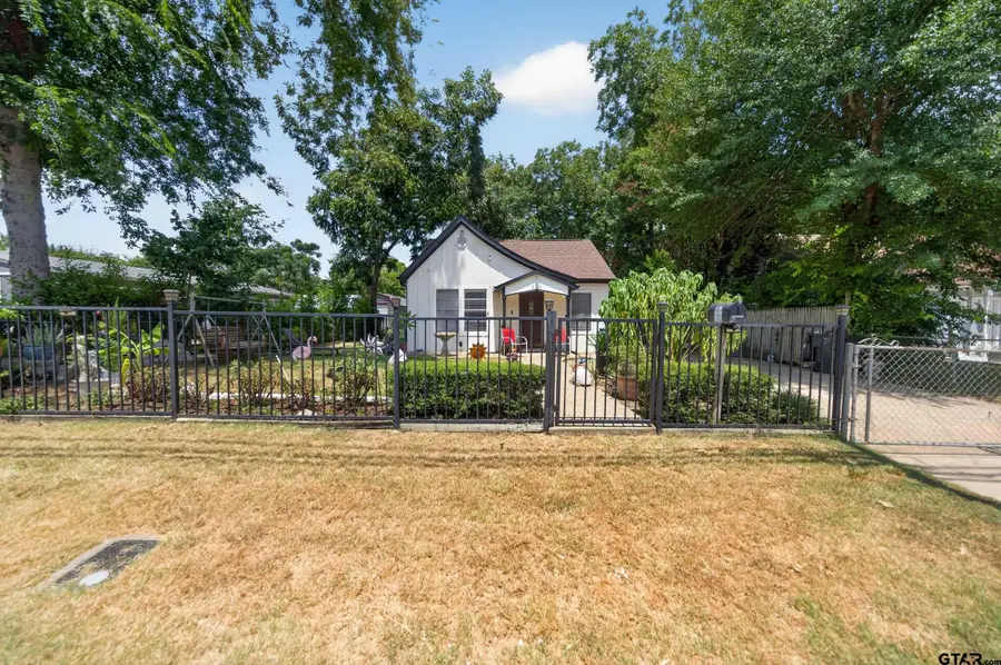 915 Lindsey Ln, Tyler, TX 75701 - #2