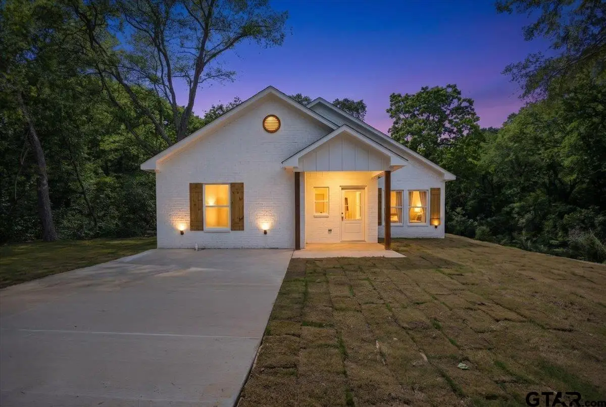 817 Boyd Ave, Tyler, TX 75701 - #1