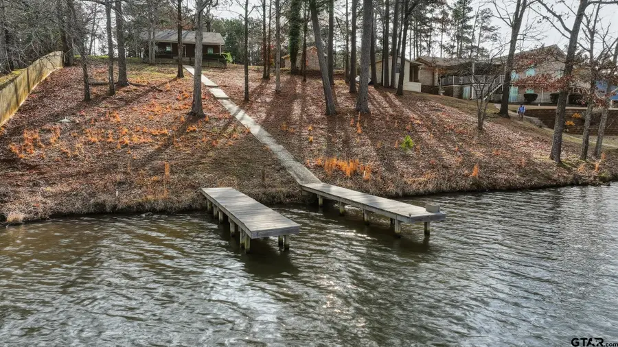 3075 E Lake Dr, Gladewater, TX 75647 - #2