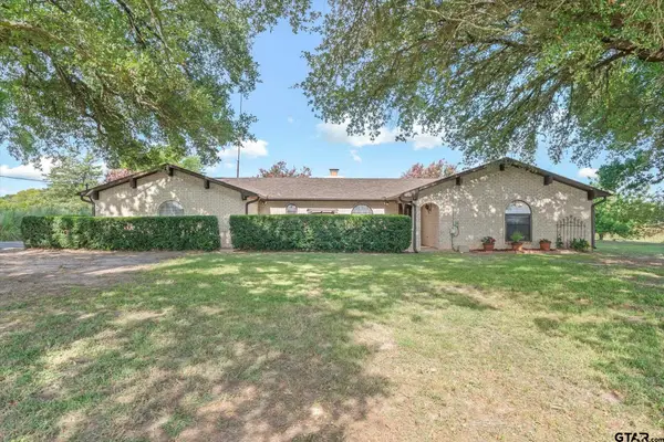 600 Vz County Road 4930, Van, TX 75790