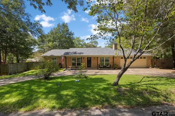 103 Grass Knoll Dr., Hideaway, TX 75771