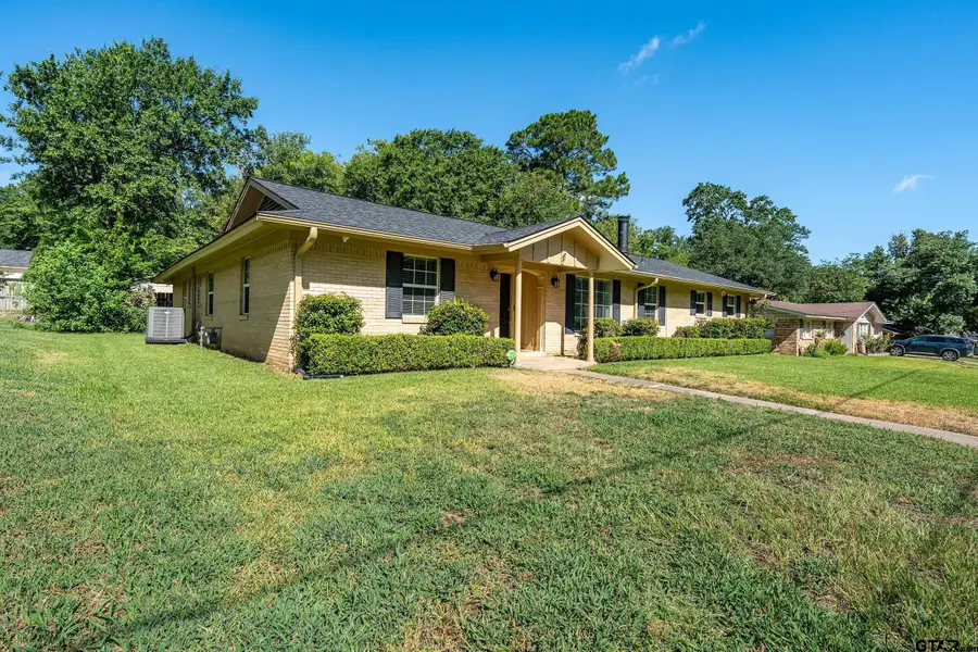 3403 Lynnwood Dr, Tyler, TX 75701 - #2