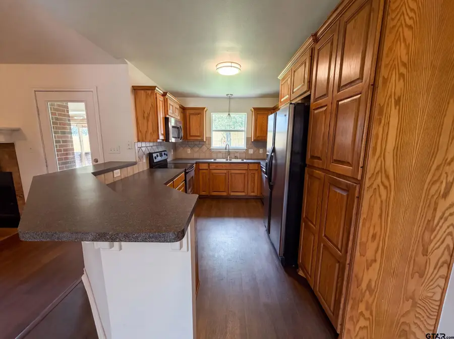 11239 Twin Spires Dr, Flint, TX 75762 - #2