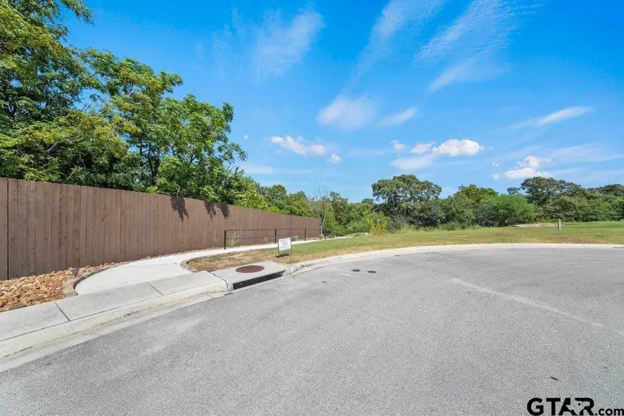 1326 River Place Dr, New Braunfels, TX 78130 - #3