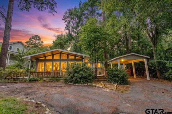 1332 Hideaway Lane West, Hideaway, TX 75771